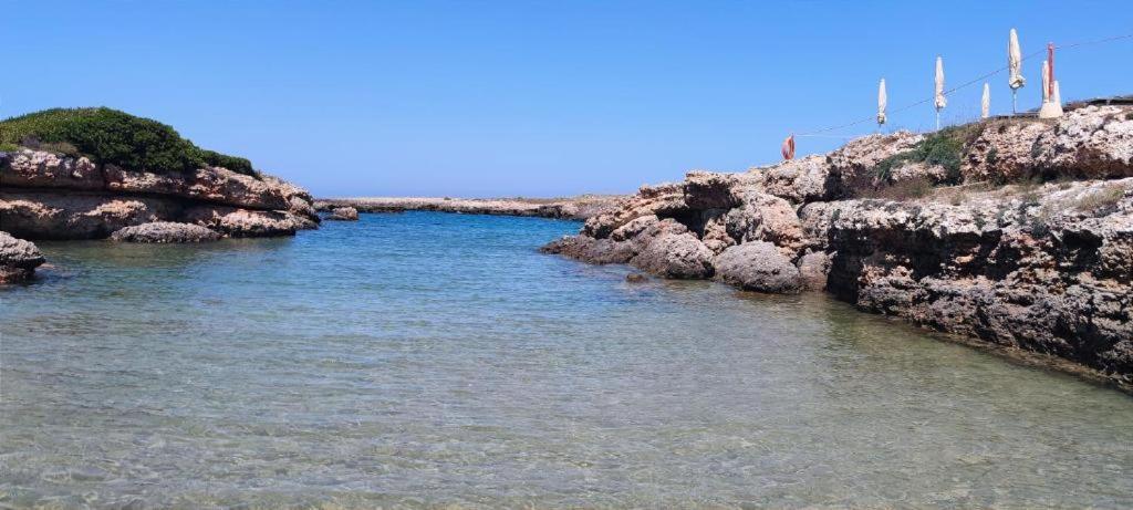 Hotel Scoglio Degli Achei Torre Santa Sabina Exterior foto