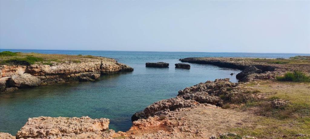 Hotel Scoglio Degli Achei Torre Santa Sabina Exterior foto